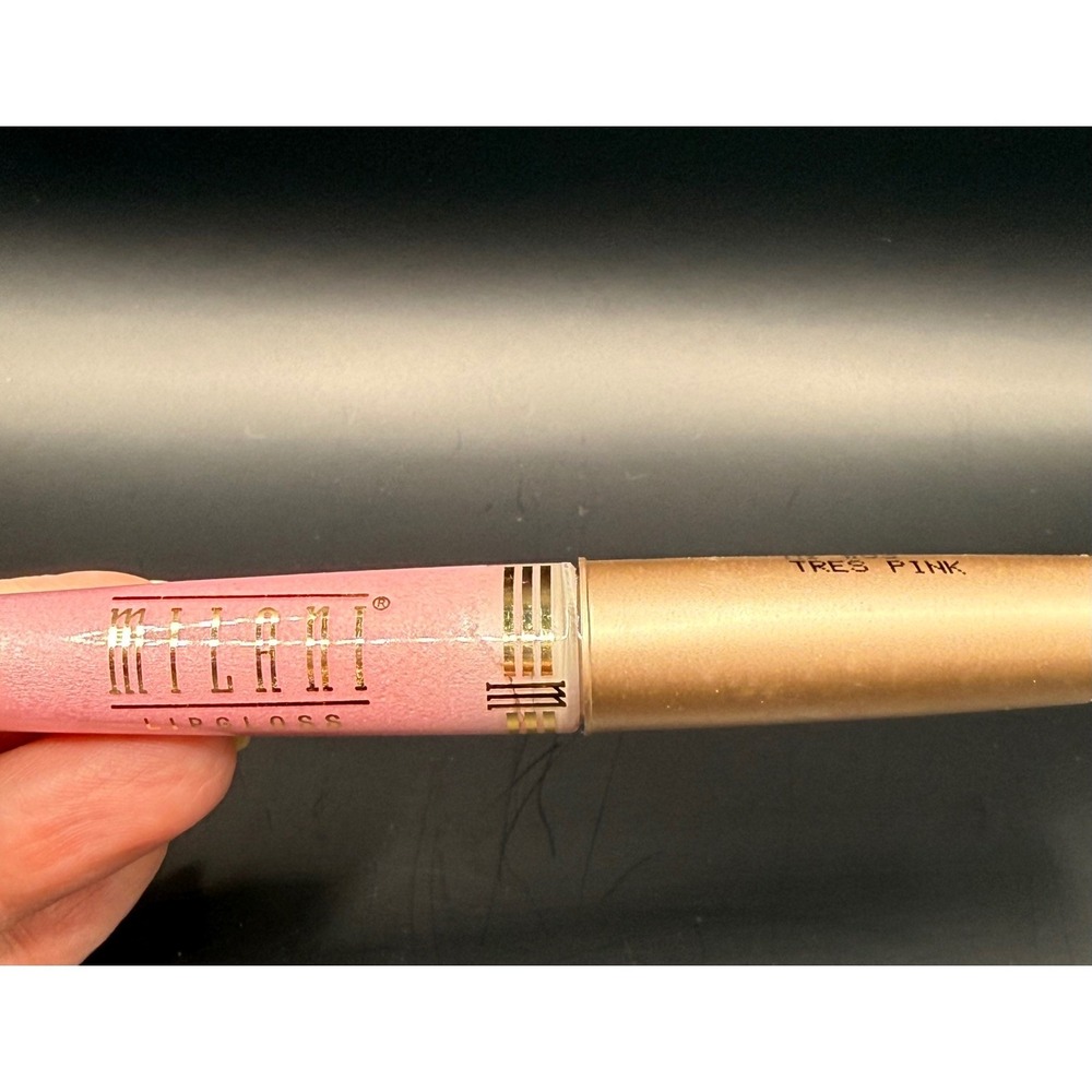 Milani Lip Gloss Tres Pink 03 Shimmer High Shine Finish Light Pink New
